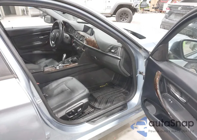 WBA3B5G52FNS13983: 44385345