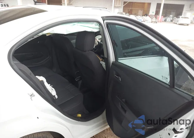 1G1JC5SH3E4131895: 44385381