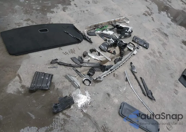 1C4RJKBG8N8633851: 44385448