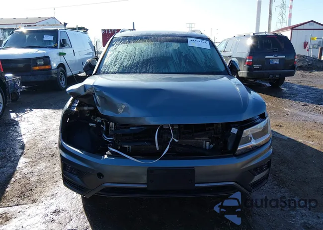 3VV2B7AX4MM074792: 44384586