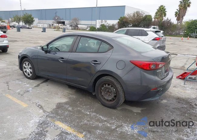 3MZBM1U75FM193940: 44384632