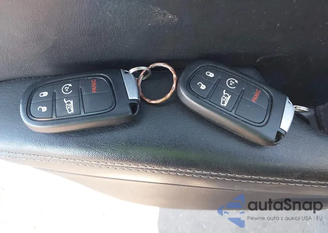 1C4PJMDX9LD565922: 44384648