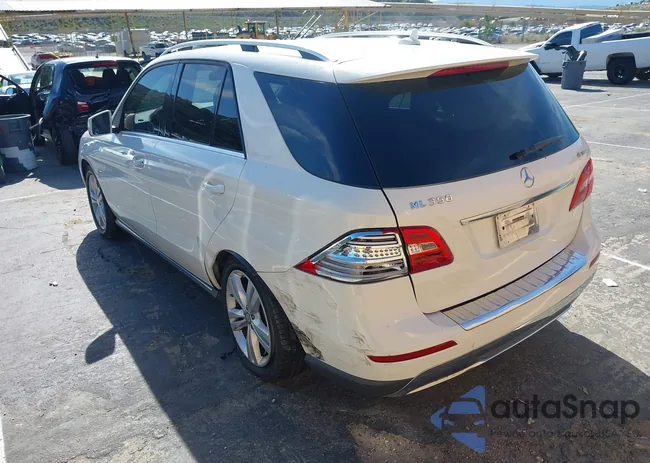 4JGDA5HB1CA016803: 44384655