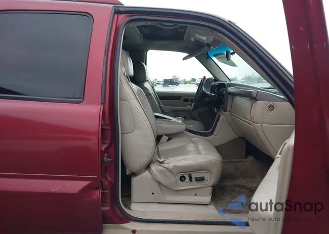 1GYEK63N82R209215: 44384684