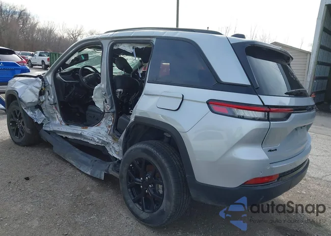 1C4RJHAG9S8657348: 44384748