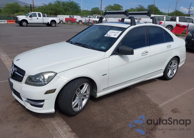 WDDGF4HBXCR195816: 44384752