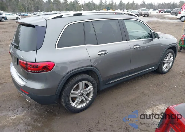 W1N4M4HB1MW096851: 44384775