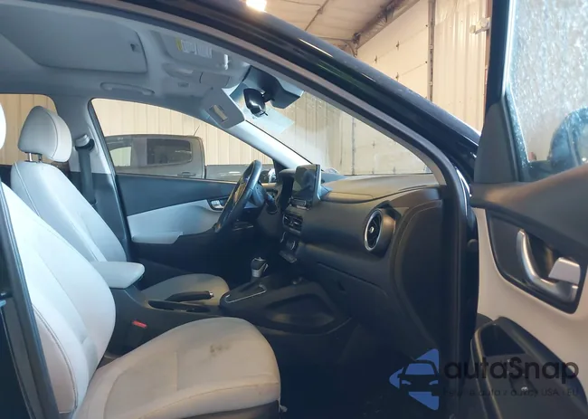 KM8K32AB8PU061686: 44384776