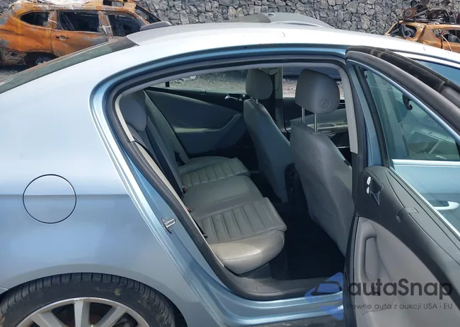 WVWCU73C86E213693: 44385926