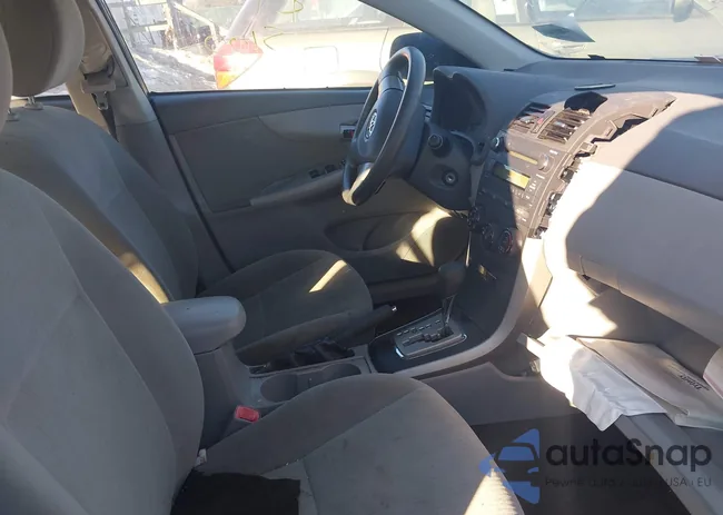 2T1BU4EE7AC500933: 44385937