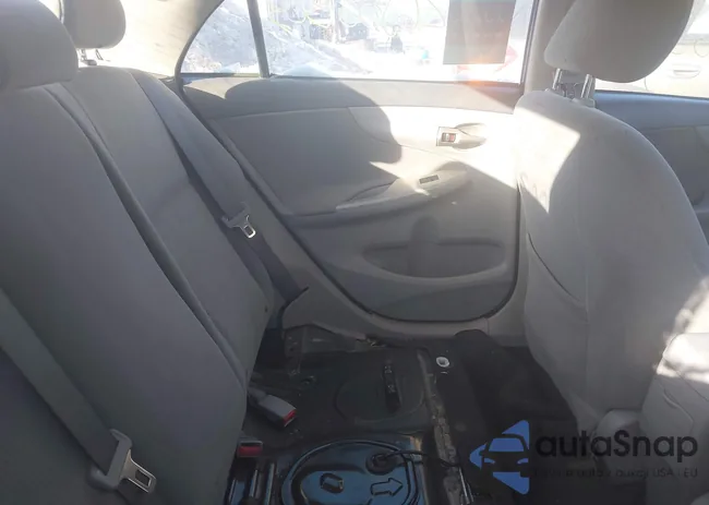 2T1BU4EE7AC500933: 44385937