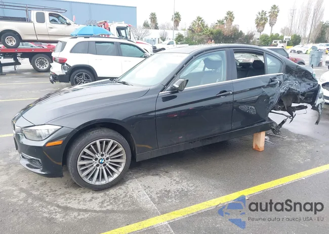 WBA3C1C52EK112261: 44385952