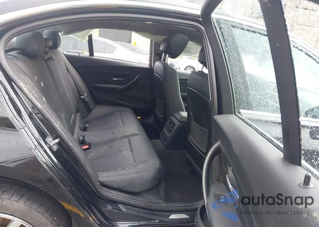 WBA3C1C52EK112261: 44385952