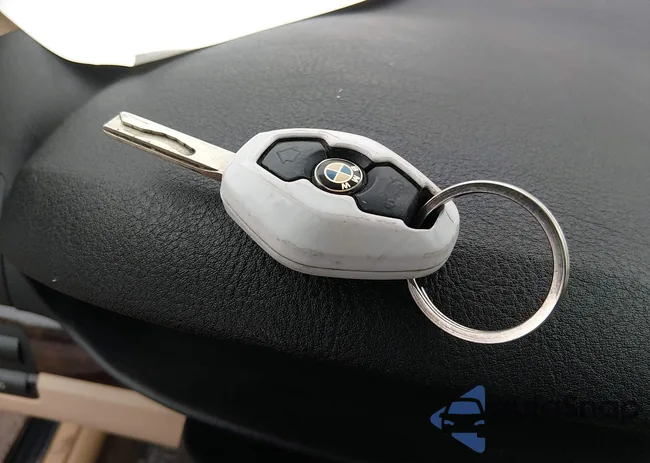 WBAEU33405PR14819: 44385974