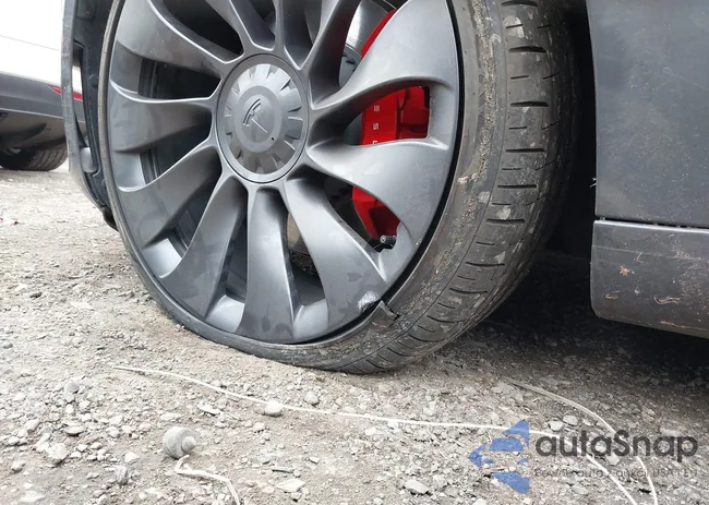 5YJ3E1EC1PF701407: 44385979