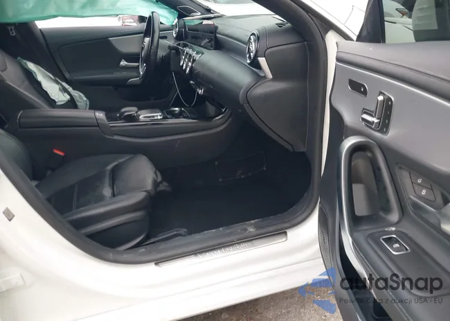 WDD5J4GB7LN070528: 44386020