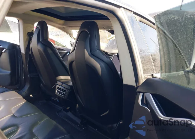 5YJSA1H17EFP50951: 44386109