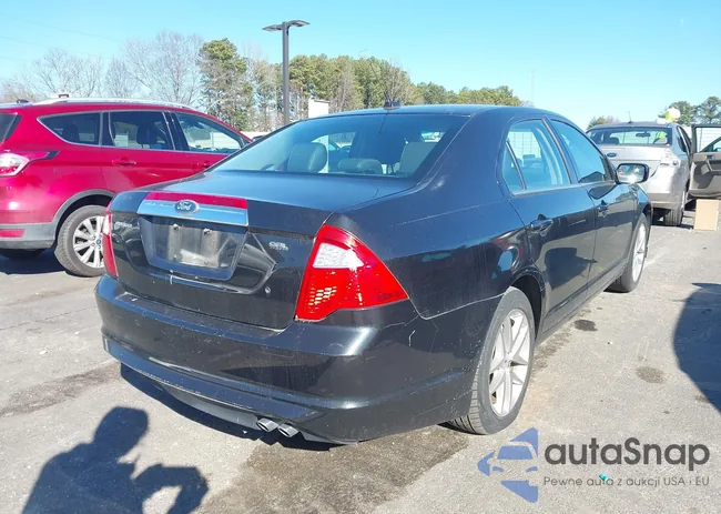 3FAHP0JA8BR243747: 44386120