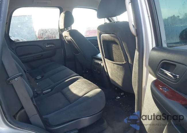 1GNEC23379R261205: 44386196