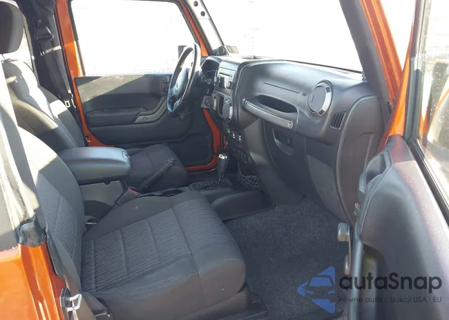 1J4AA2D1XBL601315: 44386335