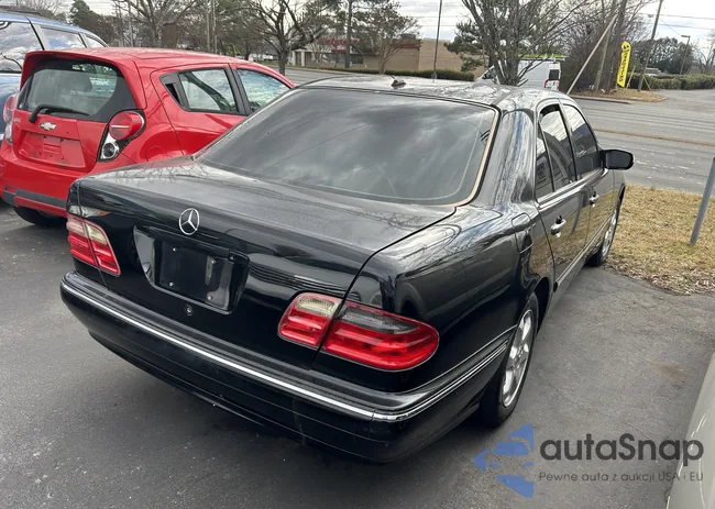 WDBJF82JX2X070086: 44386348