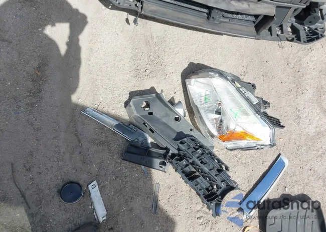 WDCGG8HB2CF925339: 44386360