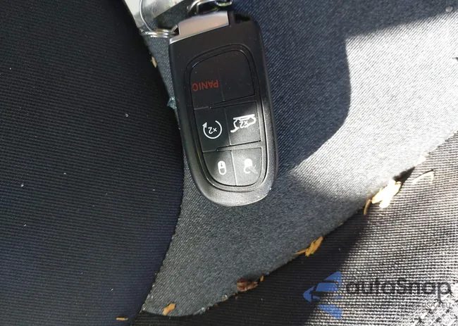 1C4PJMCS7EW260450: 44386387