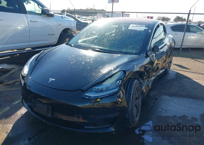 5YJ3E1EA8JF004872: 44385517