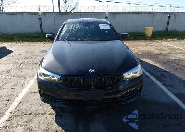 WBAJA9C56KB388594: 44385527