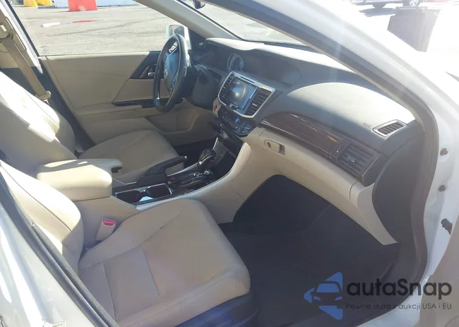 1HGCR2F86GA168050: 44385535