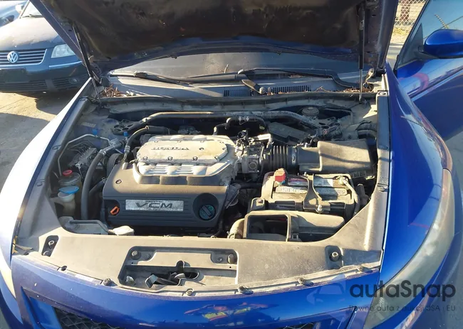 1HGCS22898A008515: 44385590