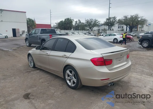 WBA3A5G55DNP21302: 44385679