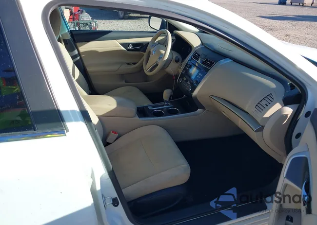 1N4AL3AP3FC249429: 44385697