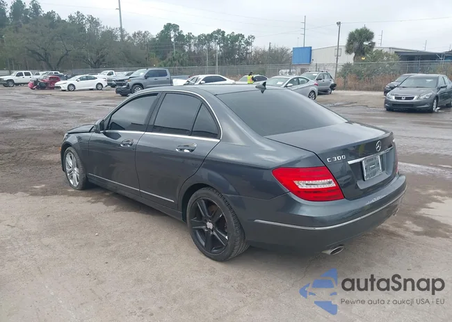 WDDGF8AB0ER303512: 44385760