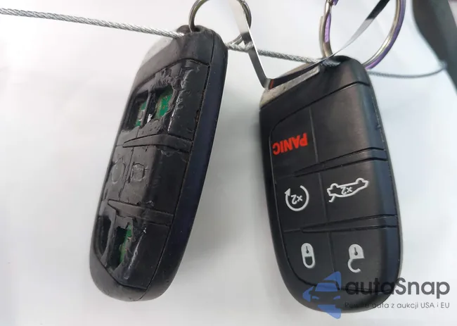 2C3CCAJT5CH161031: 44385803