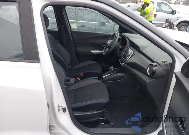 3N1CP5CU6JL519209: 44385842