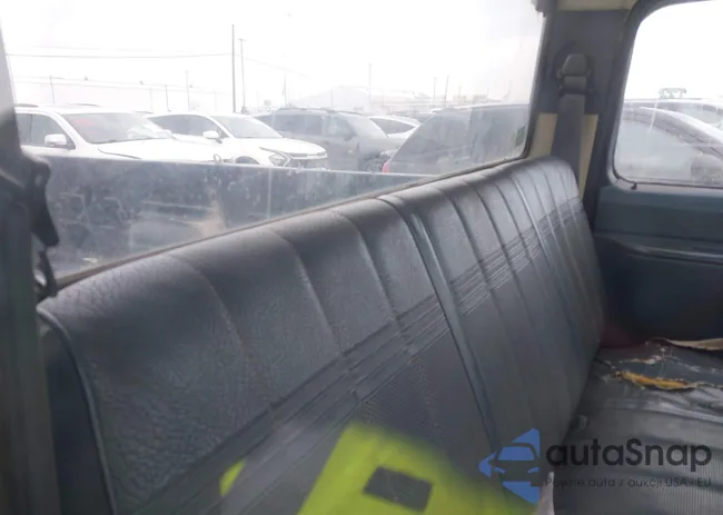 2FTHF26H6JCA53239: 44387077