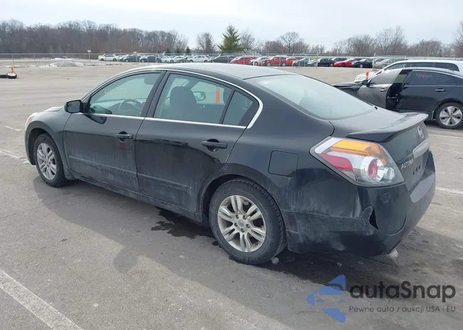 1N4AL2AP5CN483727: 44387113