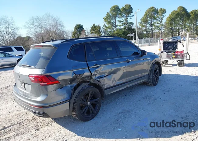 3VVCB7AX7RM171626: 44387169