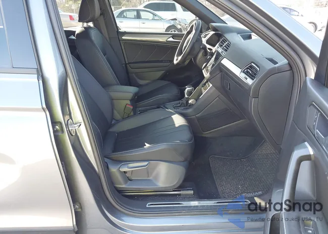 3VVCB7AX7RM171626: 44387169