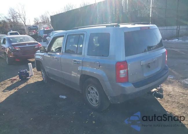 1C4NJRBB5GD779226: 44387178