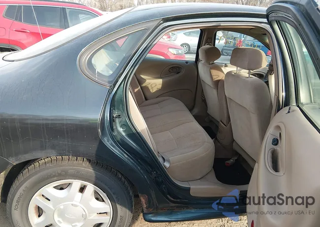 1FAFP52UXWA105768: 44387189