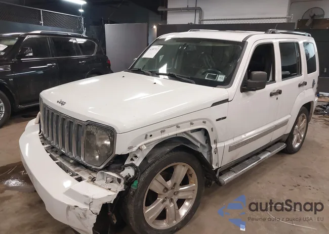 1C4PJMFK2CW122842: 44387313