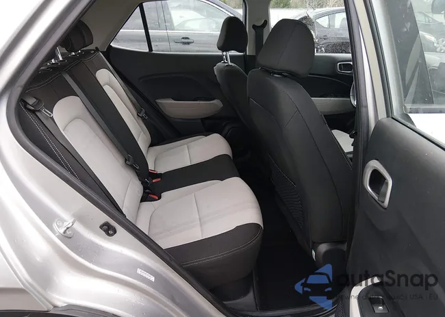 KMHRC8A37RU315689: 44387429