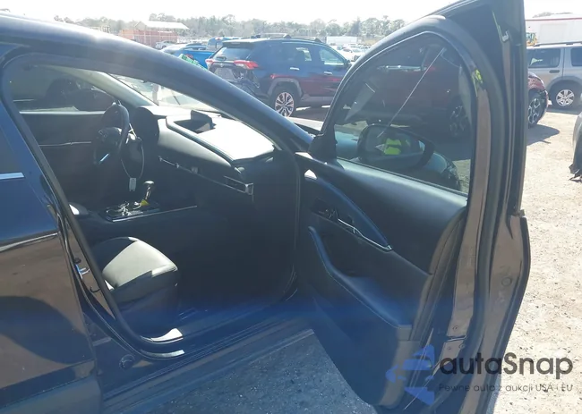 3MVDMADL5LM120800: 44386499