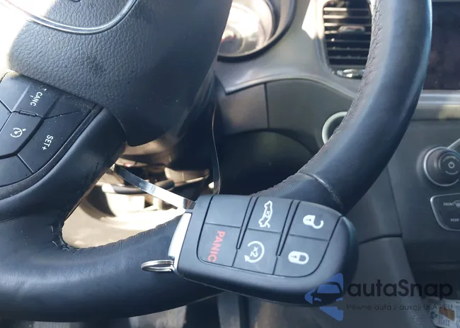 2C3CDXMG2PH556953: 44386582