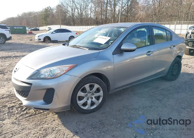 JM1BL1U78D1703682: 44386687