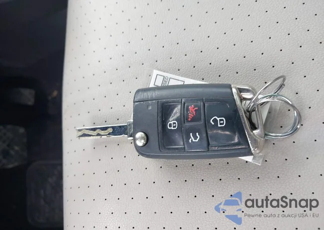 3VV2B7AX8JM214547: 44386731