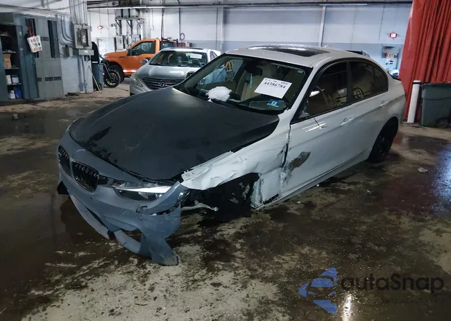 WBA3A5C50CF257463: 44386784