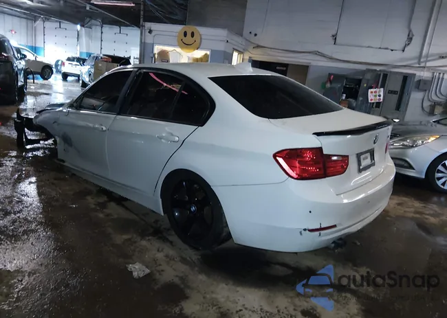 WBA3A5C50CF257463: 44386784